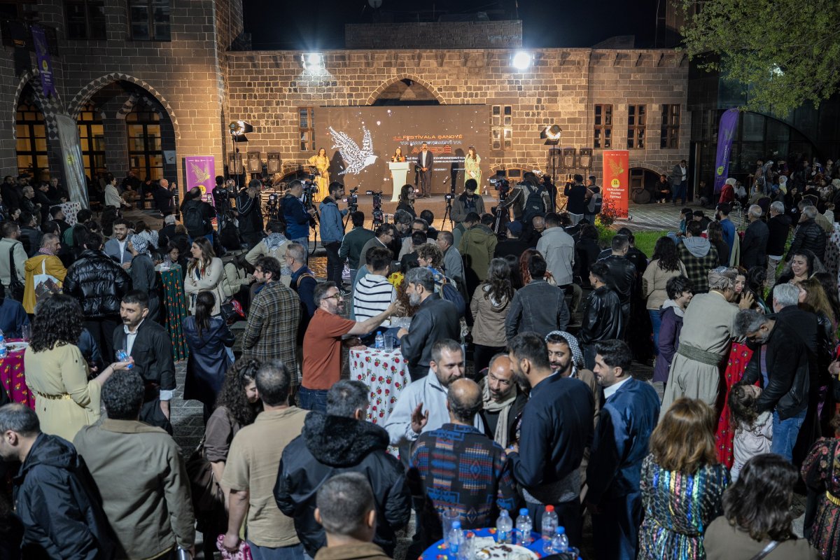 Diyarbakır’da Sanat ve Barış Aynı Sahneye Çıktı