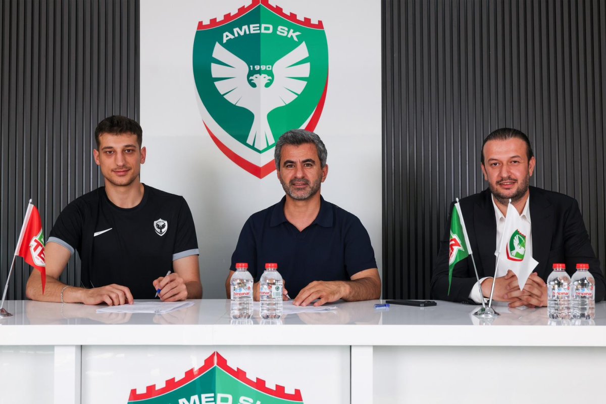 SON DAKİKA: Amedspor, Mustafa Burak Bozan'ı Kadrosuna Kattı