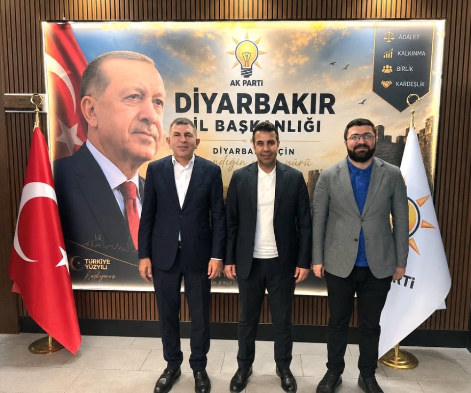 AK Parti Diyarbakır İl Başkanı Hamit Sümer, Ramazan Tekdemir ve Abdullah Kikizade’yi Ağırladı