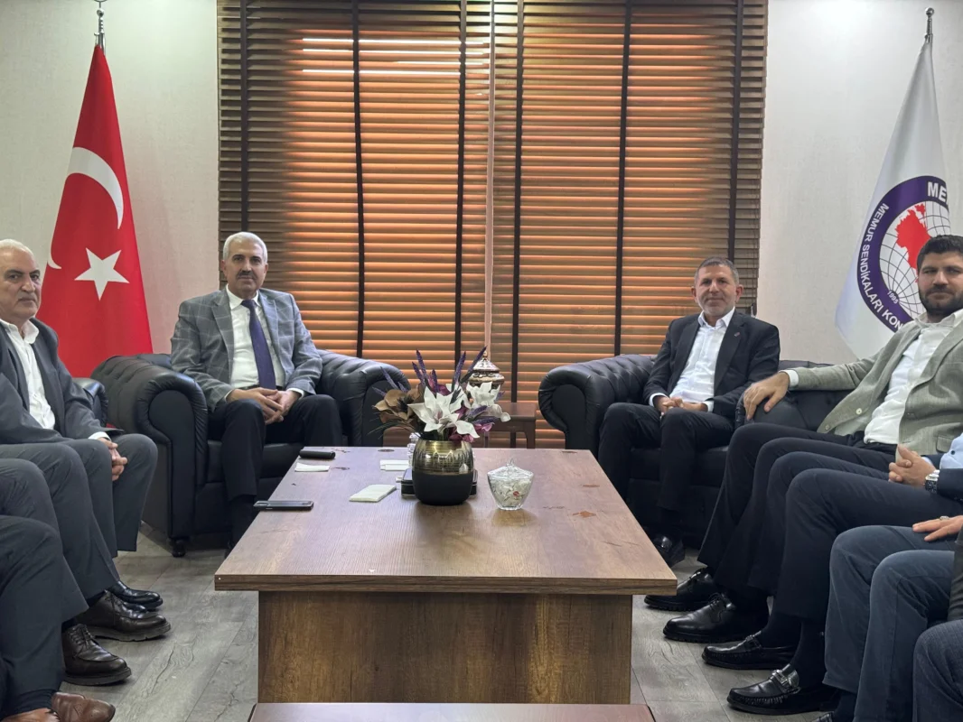 Ak Parti Diyarbakır İl Teşkilatından Sumud Filosu Gazisi Ramazan Tekdemir’e Ziyaret