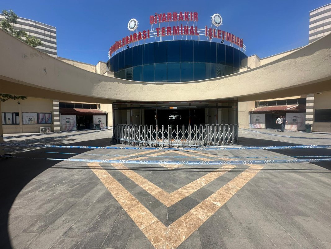 Diyarbakır Otogarı’nda Yeni Yapılan Girişler Yeniden Yıkıldı