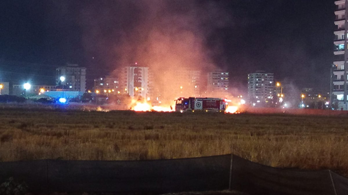 Üçkuyularda Geceyi Aydınlatan Yangın
