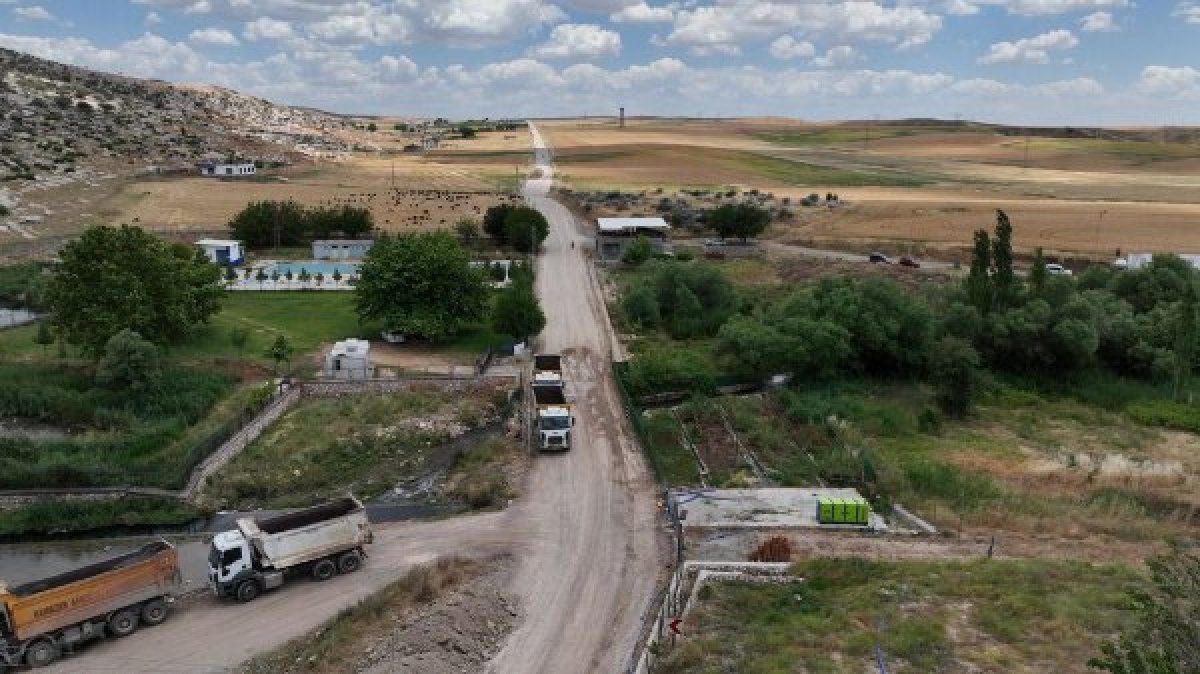 Kırsal Ulaşımda Dev Hamle: 13 İlçede 477 Kilometrelik Yol Seferberliği