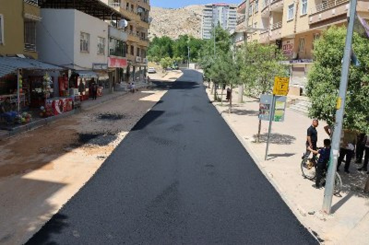 Selin İzleri Siliniyor: Eğitim Caddesi Modern Bir Görünüme Kavuşuyor