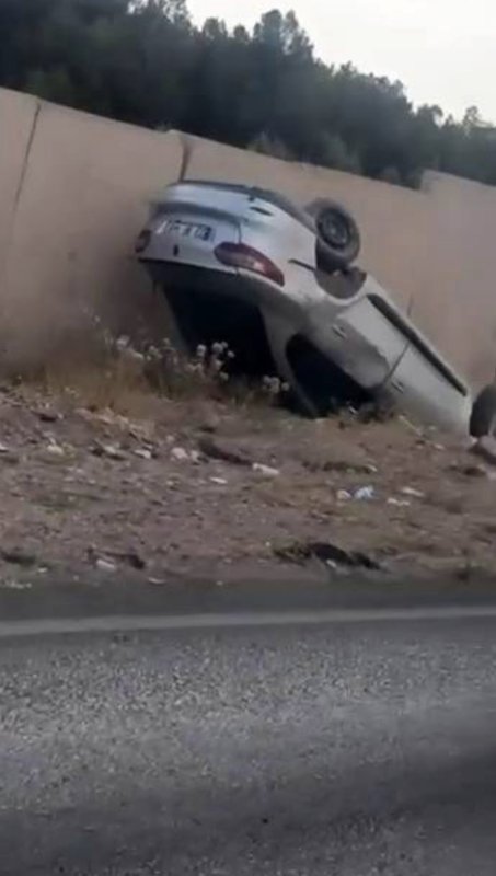Diyarbakır’da Kontrolden Çıkan Otomobil Takla Attı