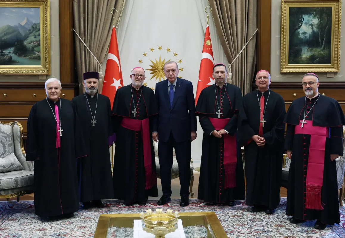 Recep Tayyip Erdoğan Türkiye Katolik Episkoposlar Heyetini Cumhurbaşkanlığı Külliyesinde Kabul Etti
