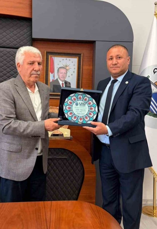 Halit Demiroğlu Memleketimize Hizmet Etmek En Büyük Mutluluğumuz