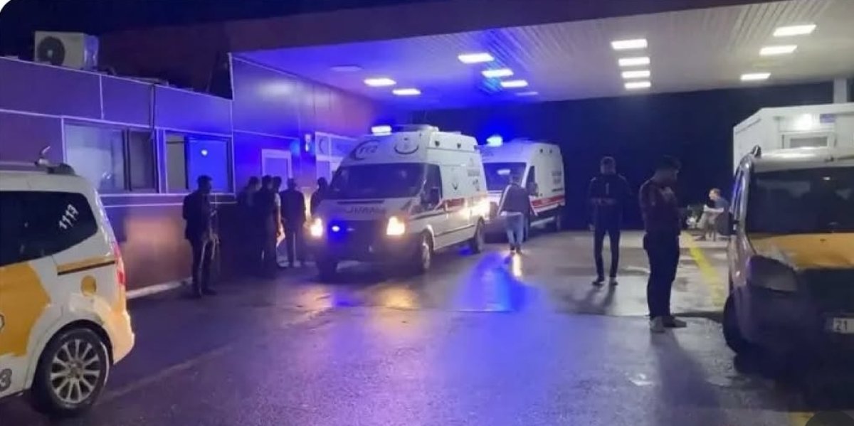 Bağlar’da Boğazından Bıçaklanan 48 Yaşındaki Adam Hayatını Kaybetti