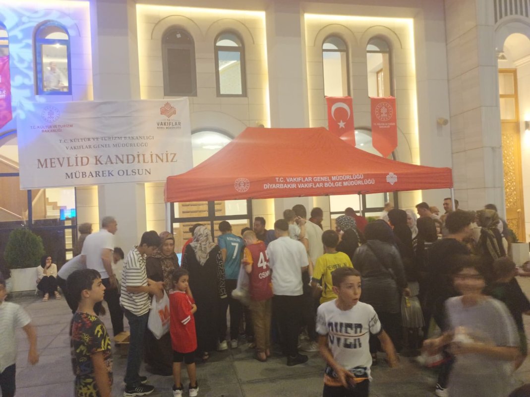 Mevlid Kandili’nde 4 İlde 9 Bin 800 Kişiye Geleneksel İkram