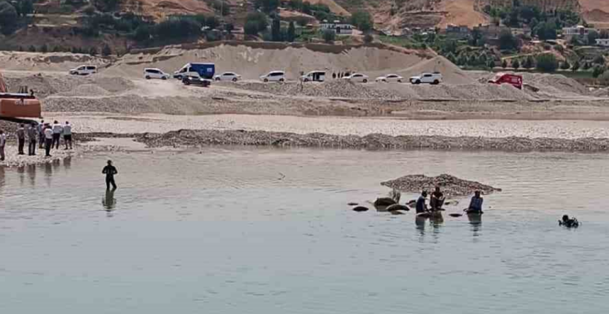 Malabadi Çayı'ndaki Arama Çalışmaları İkinci Gününde