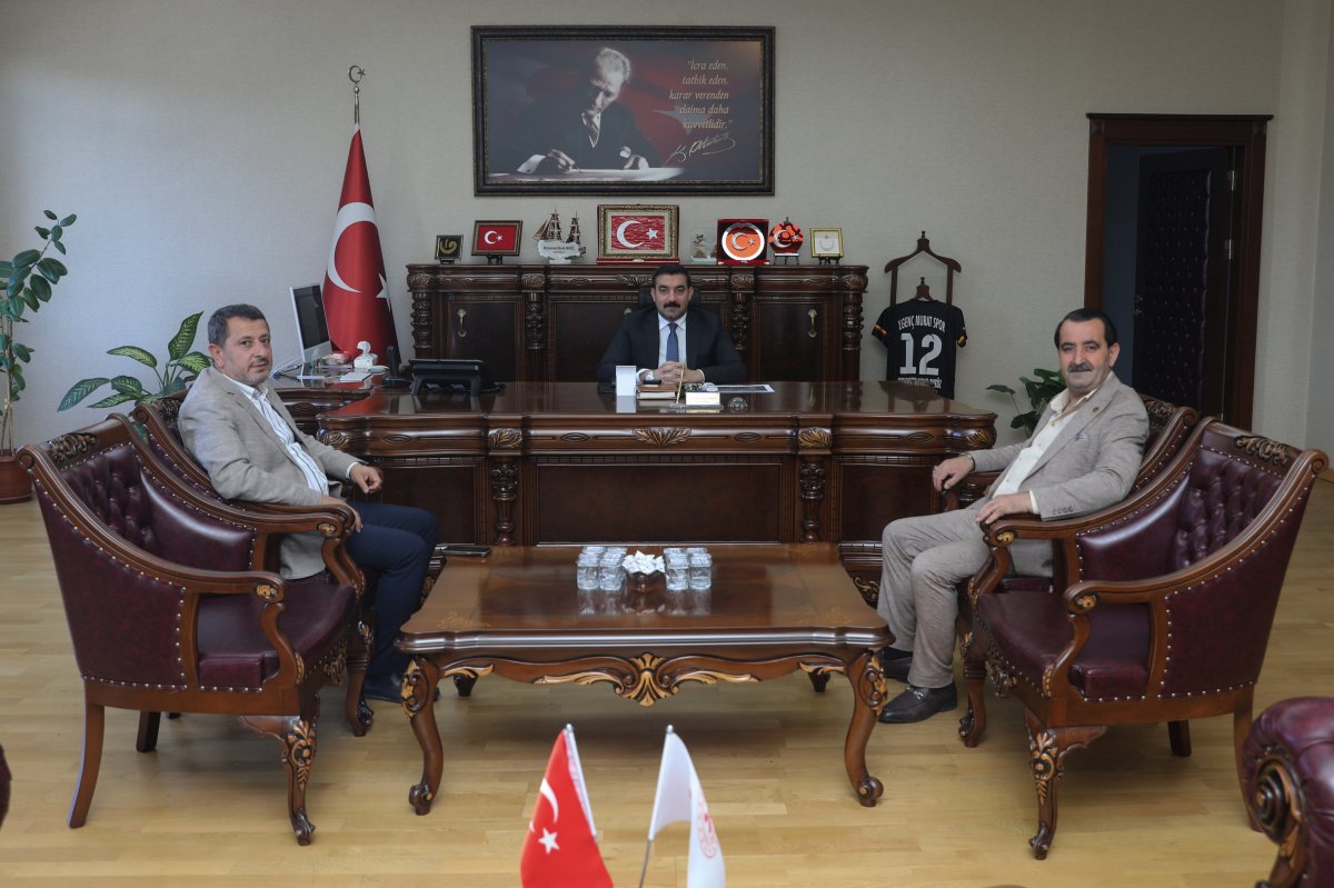 Alaattin Parlak Ve Nezir Büyümden Genç Kaymakamına Ziyaret