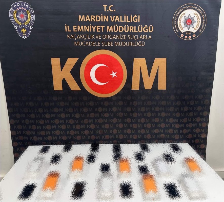 Mardin’de Yol Üzerinde Kaçak Telefon Operasyonu