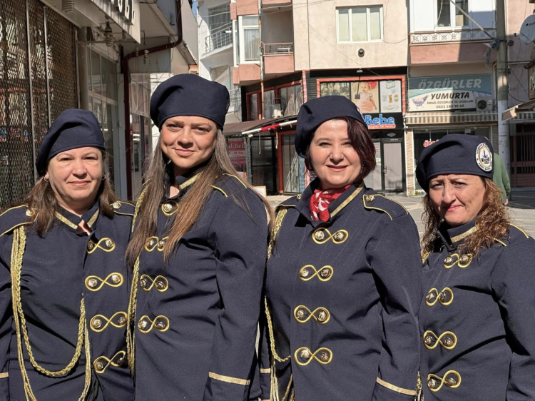 Yenişehir’de Kadın Bando Takımı 19 Mayıs’ta İlk Gösterisini Yaptı