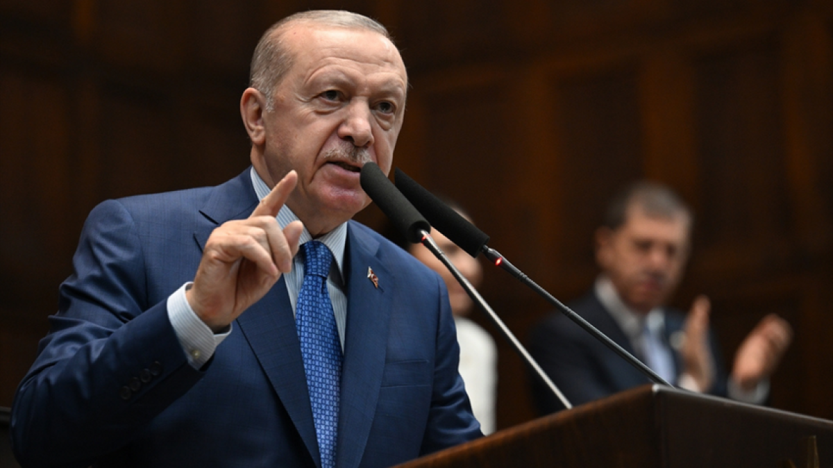Erdoğan’dan CHP’ye Gençlik Eleştirisi: “Tilki Uzanamadığı Üzüme Koruk Der”