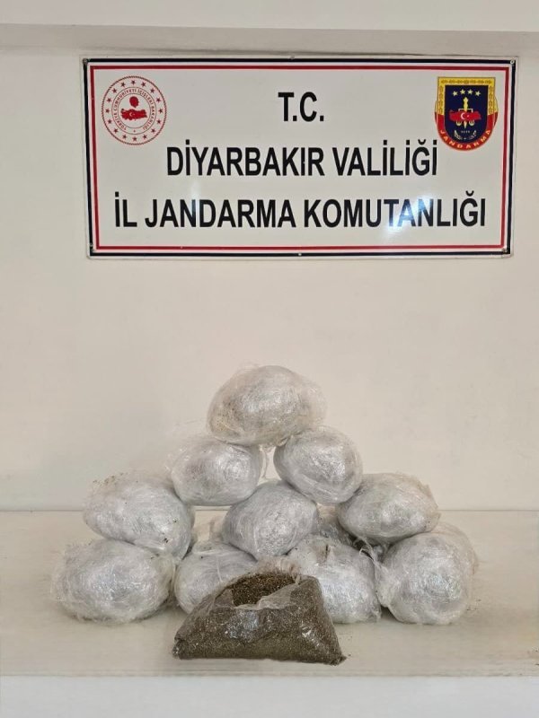 Diyarbakır'da Uyuşturucu Operasyonlarında 41,3 Kilogram Esrar Ele Geçirildi
