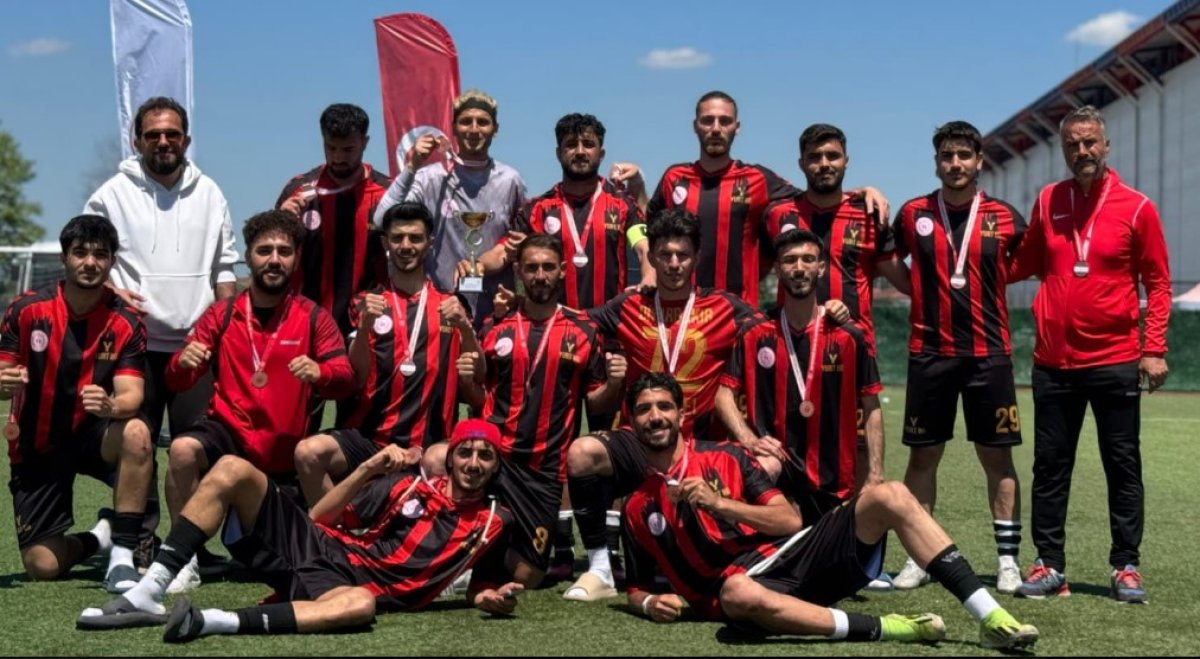 Diyarbakır GSB Futbol Takımı Türkiye Üçüncüsü Oldu