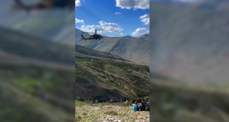 Kayalıklardan düşen genç helikopterle kurtarıldı  - Videolu Haber