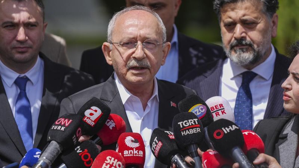 CHP GENEL MERKEZİNDE “TAHLİYE” 