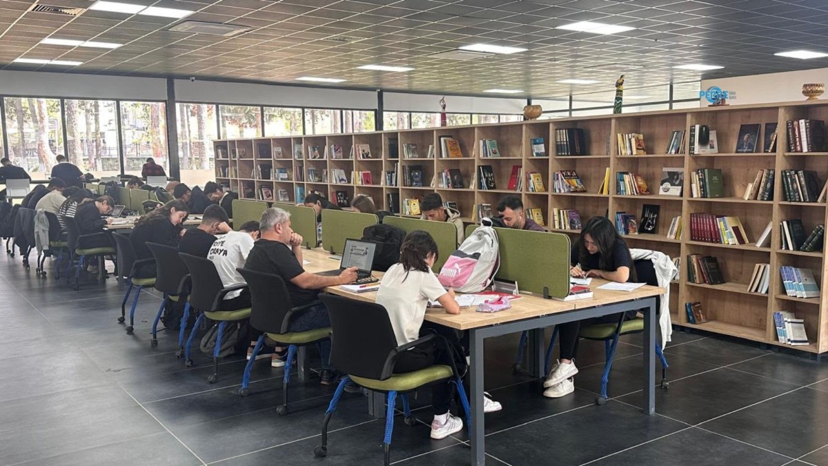 ‘Kitabını Kap Gel’ kampanyasıyla binlerce kitap Adıyaman kütüphanelerine ulaştı