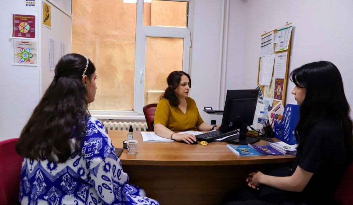 Ece Asmin Güler Öğrencilerimizin Bütün Süreçlerde Yanındayız