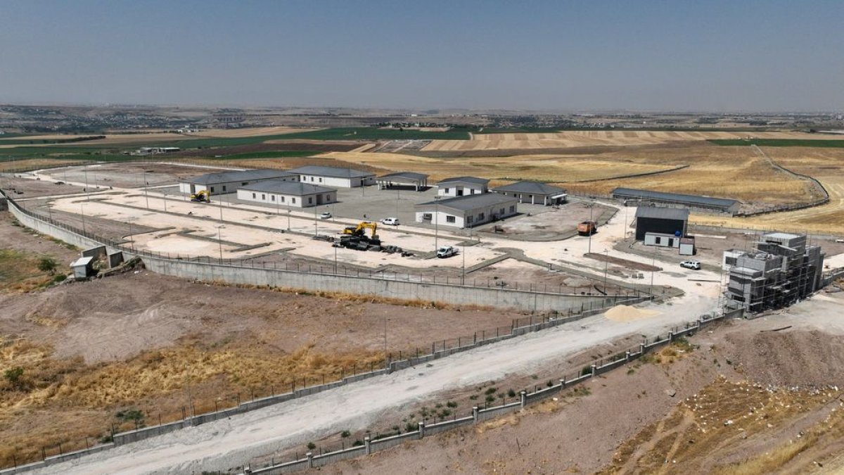 Bağıvar’daki Yeni Mezarlıkta Geri Sayım Başladı