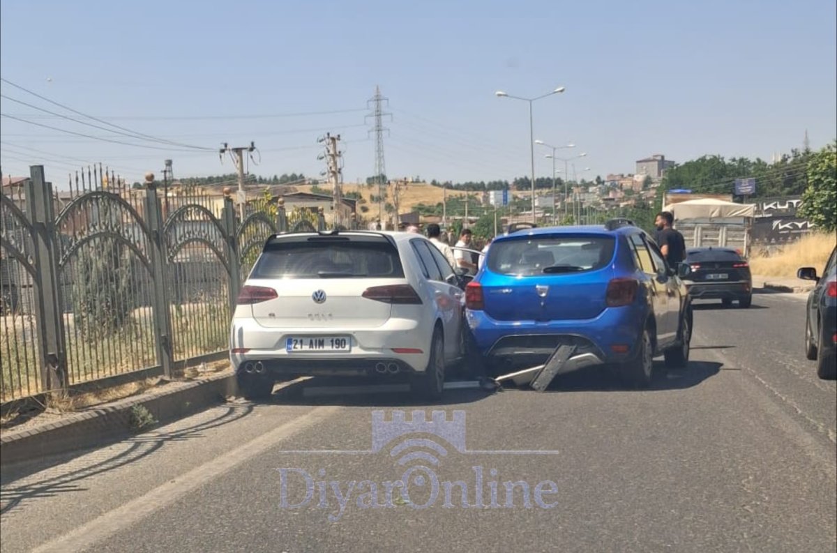 Diyarbakır Silvan Yolunda Zincirleme Kaza