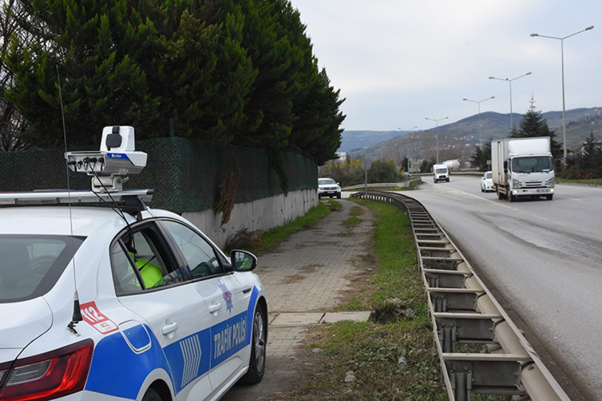 Bayram Yolculuğuna Çıkacak Sürücüler İçin Radar ve Kontrol Noktaları