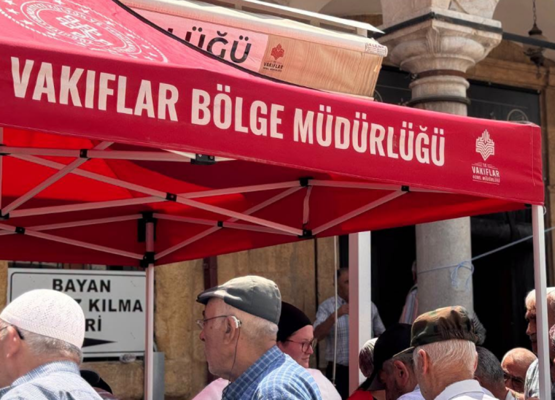Vakıflar Bölge Müdürlüğü'nden 15 Temmuz'da 4 İlde 17 Bin 500 Kişiye Lokum İkramı