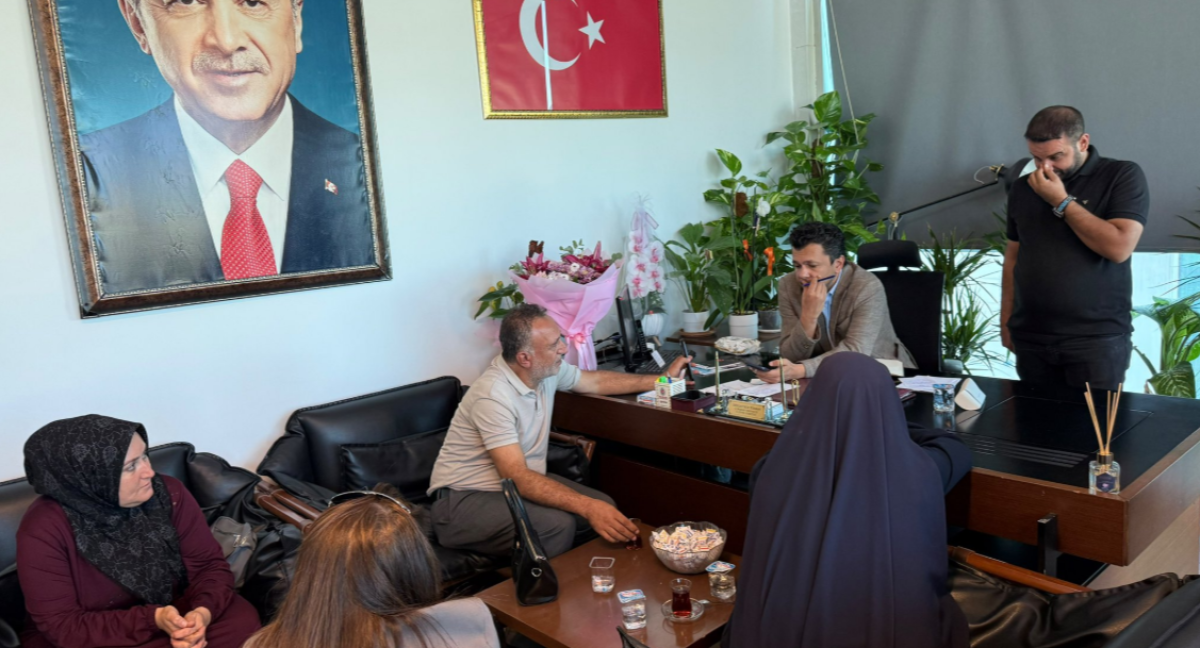 Murat Beran Dilek Halk Günü Buluşmasında Vatandaşları Dinledi