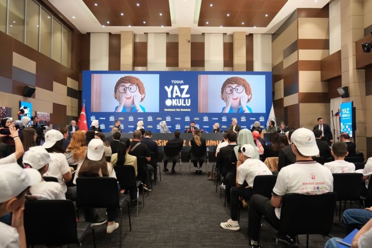 TUGVA “Çocuklarla Kim Sohbet Ediyorsa Geleceği O İnşa Ediyor”