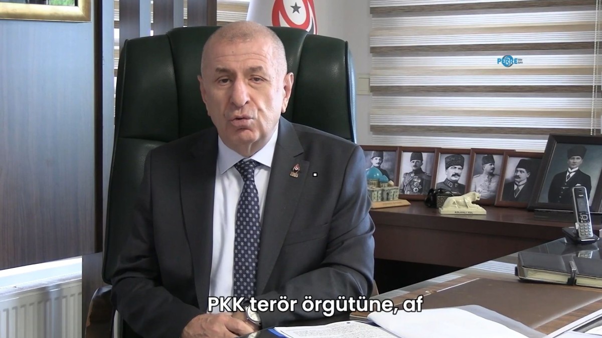 Ümit Özdağ’dan öğretmenlere çağrı: ‘Atatürk’ü ve Kurtuluş Savaşı’nı anlatmaya devam edin’  - Videolu Haber