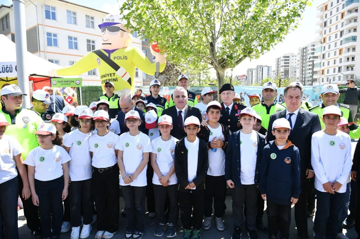 Trafikte Güvenli Gelecek İçin Bilinçli Nesiller Vurgusu