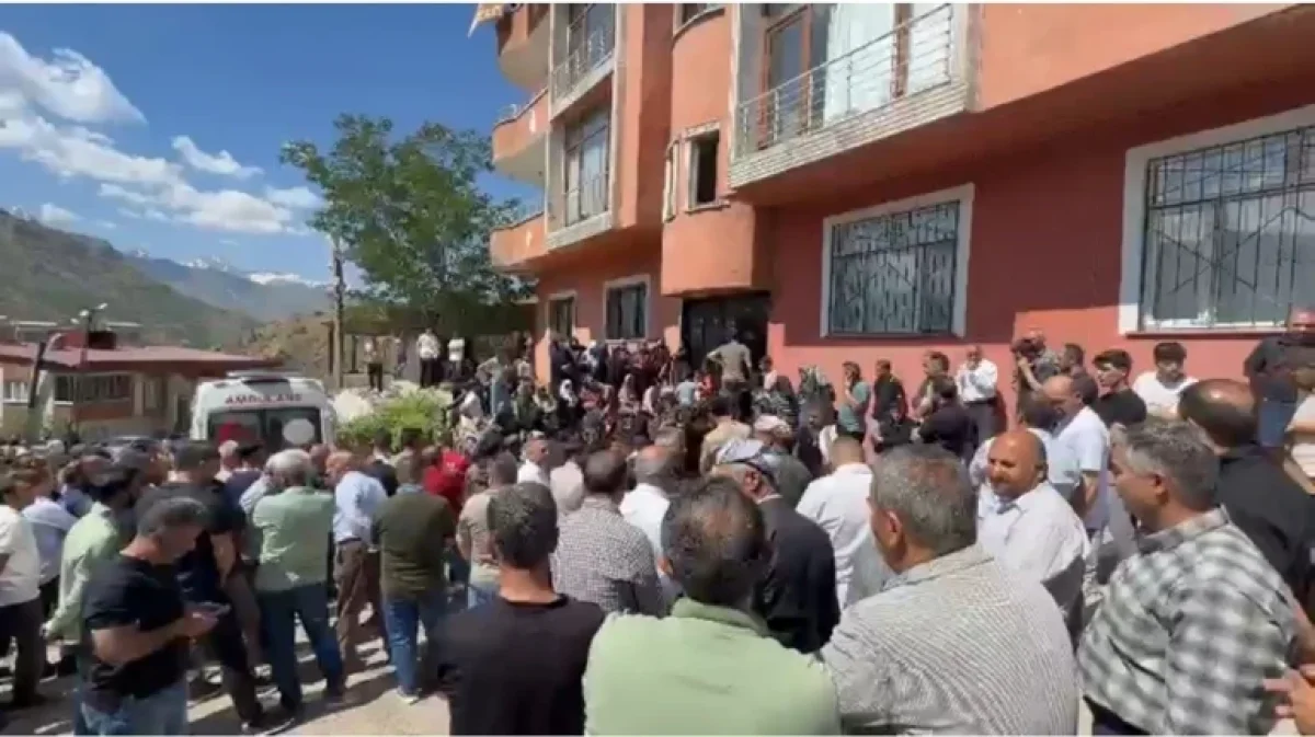 Şemdinli’de Aile Faciası: Uzman Çavuş 4 Kişiyi Öldürdü, Ardından İntihar Girişiminde Bulundu